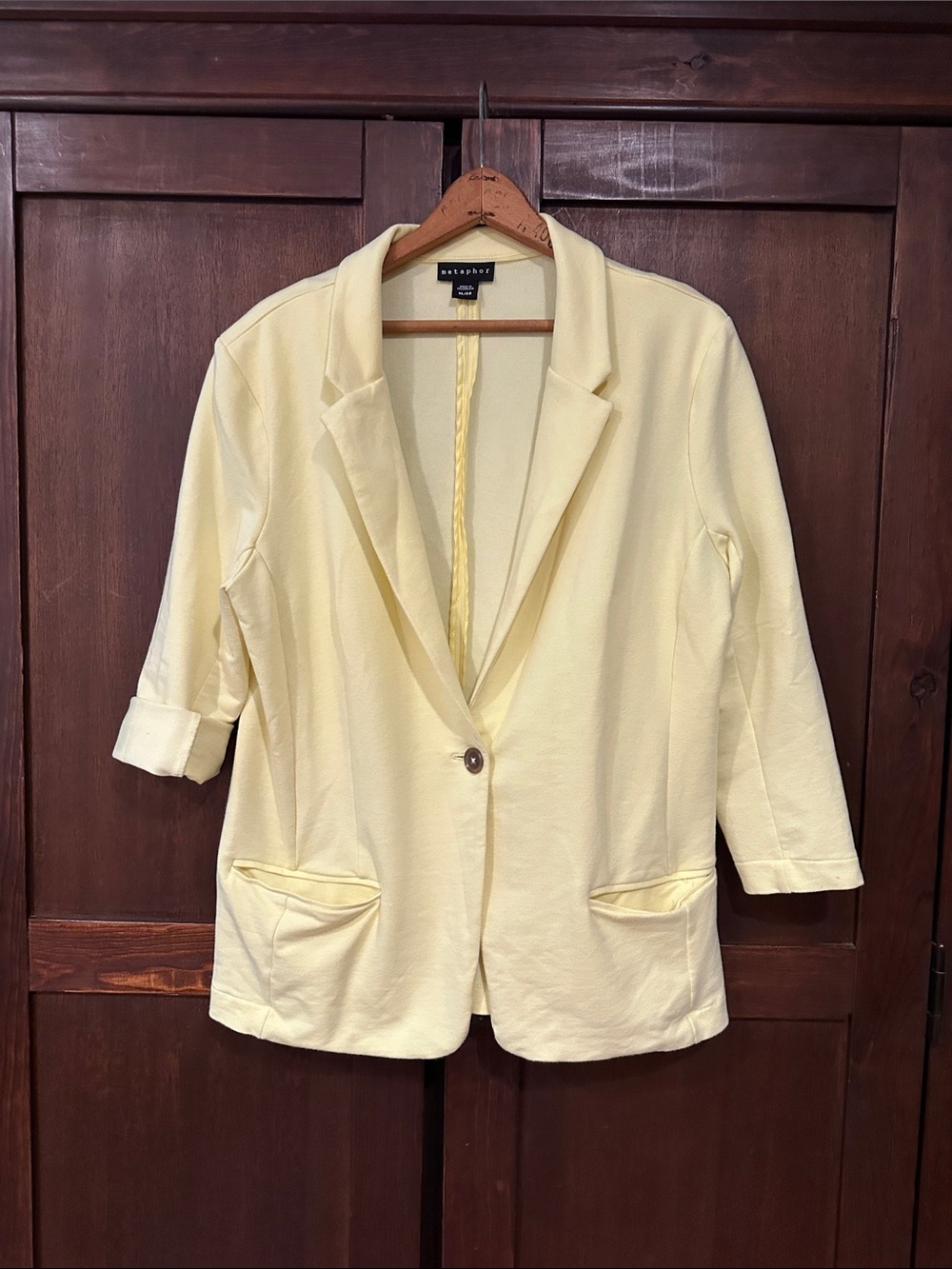 Metaphor • Women’s Suit • Blazer • Lightweight jacket